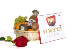 Fruitliefhebber-7 Fruitmand Middel met Merci Chocolade